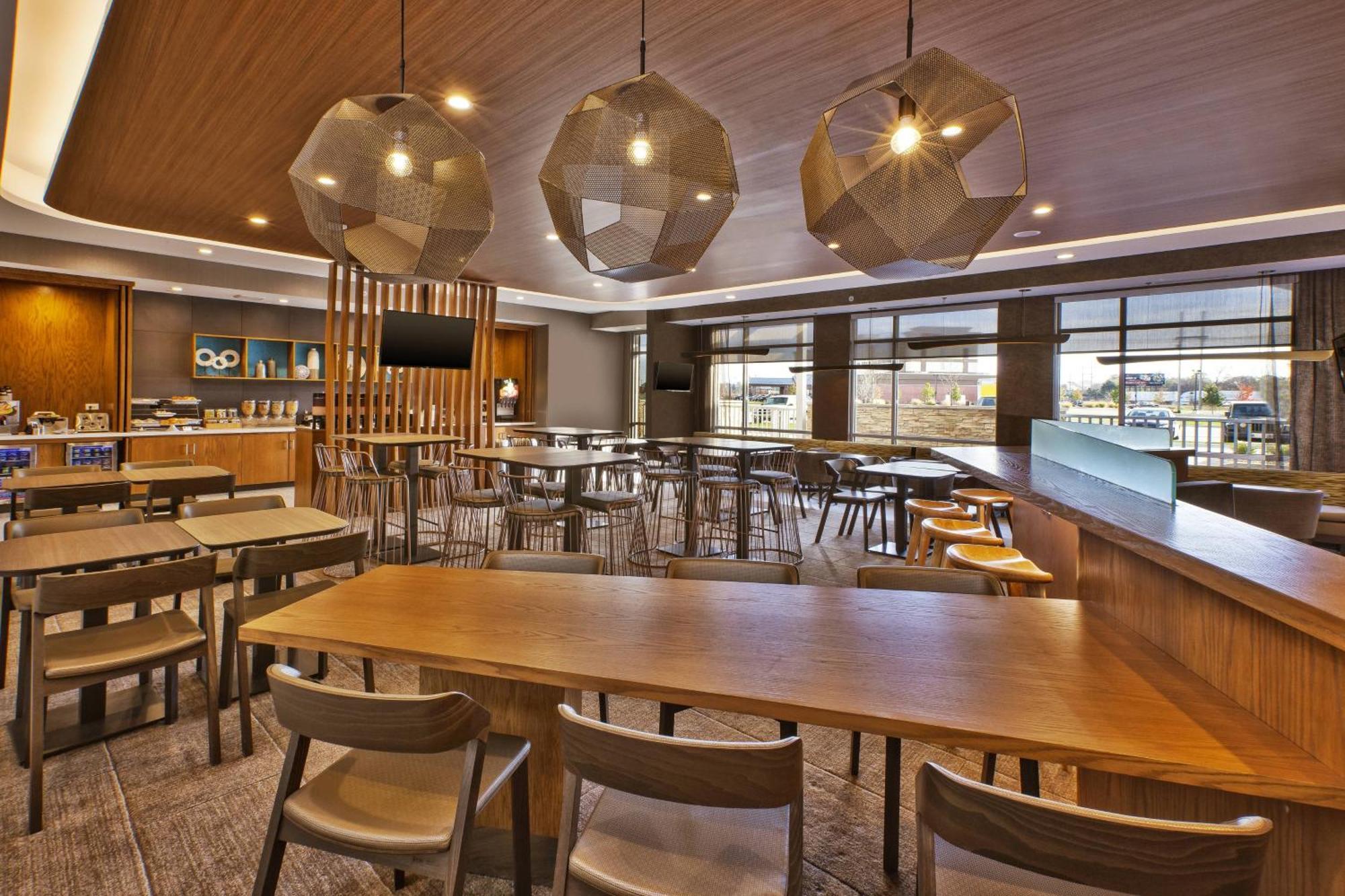 Springhill Suites By Marriott St. Joseph Бентън Харбър Екстериор снимка