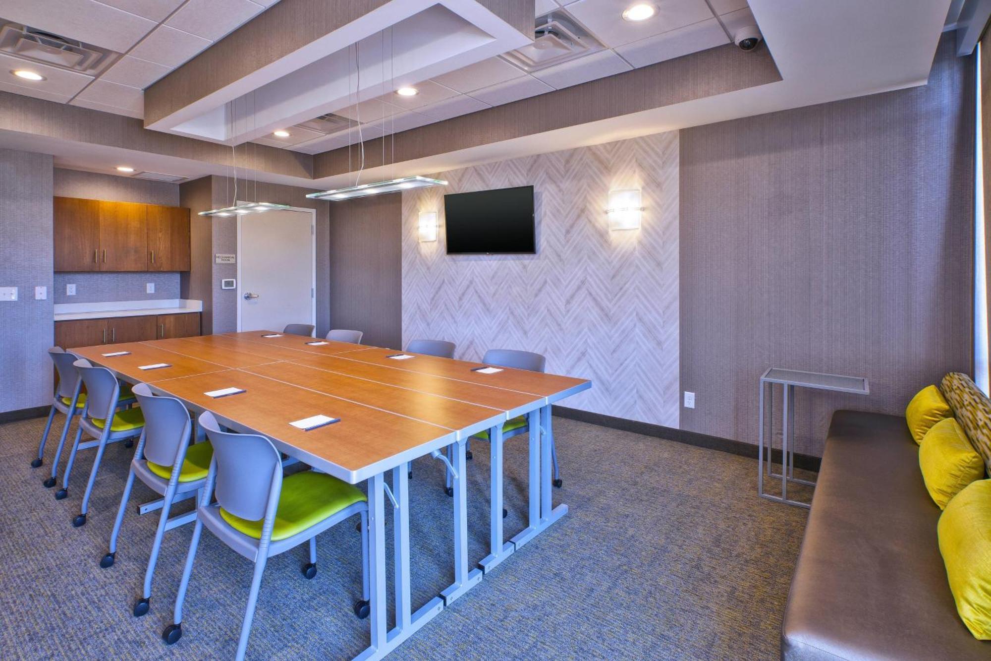 Springhill Suites By Marriott St. Joseph Бентън Харбър Екстериор снимка