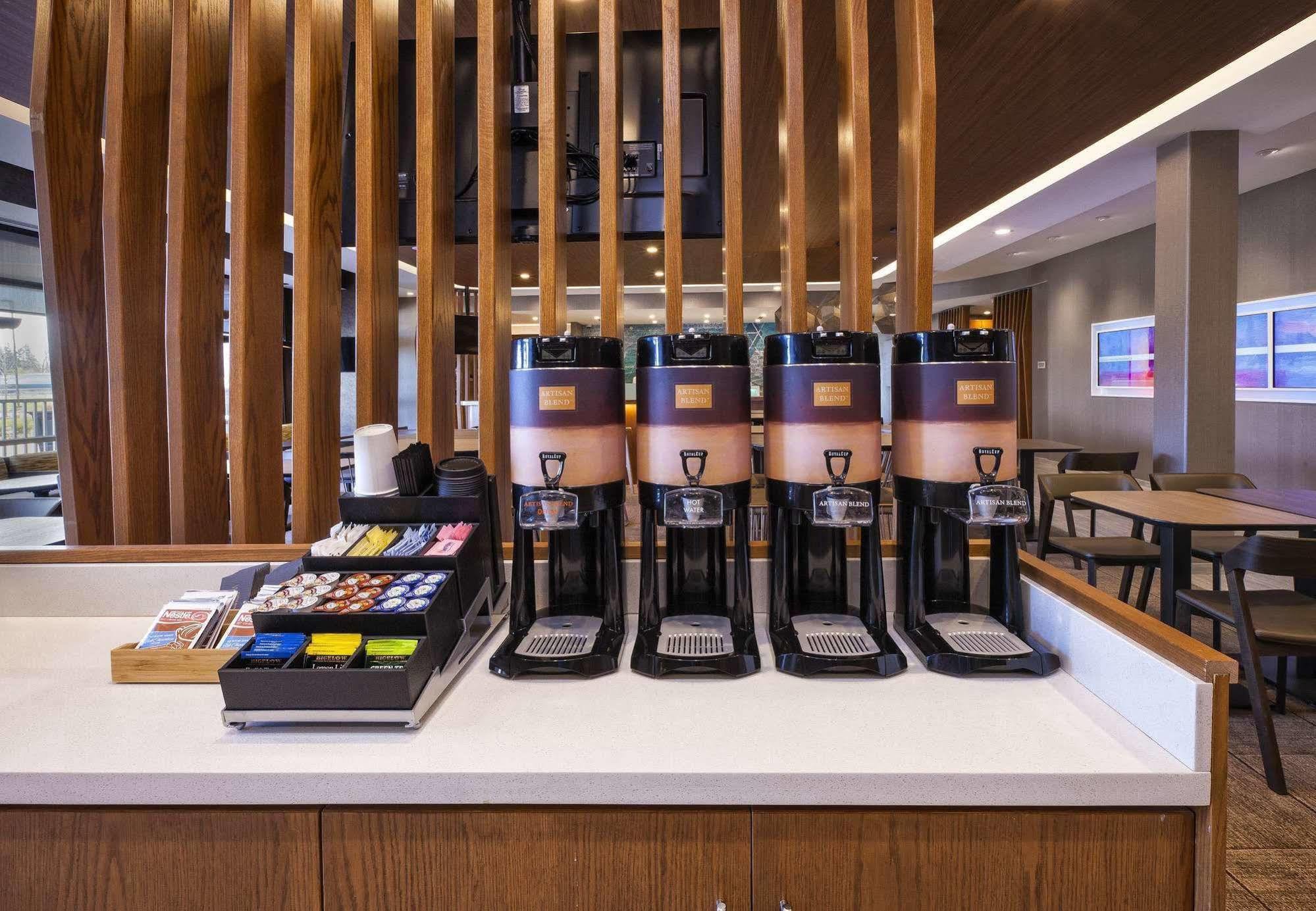 Springhill Suites By Marriott St. Joseph Бентън Харбър Екстериор снимка